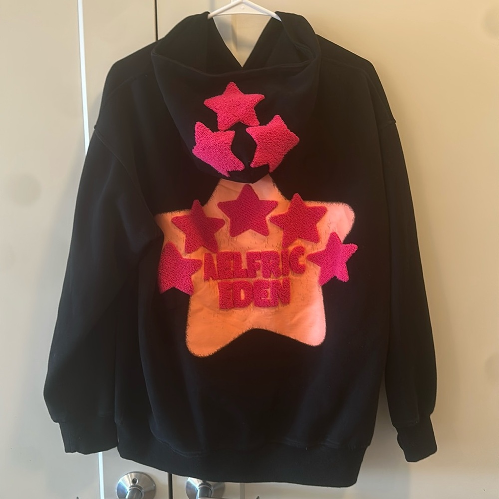 Aelfric Eden Pink Embroidery Star Hoodie- size small